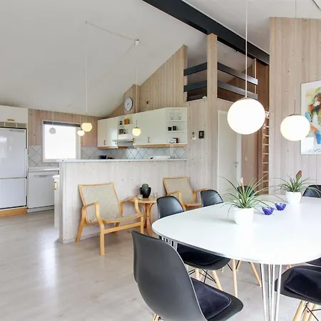 Vakantiehuis Seniha - 400m From The Sea By Interhome