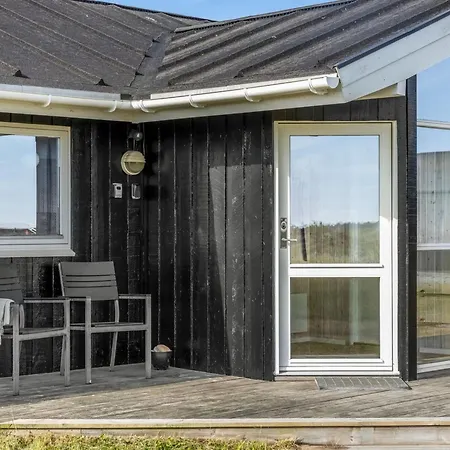 Seniha - 400m From The Sea By Interhome